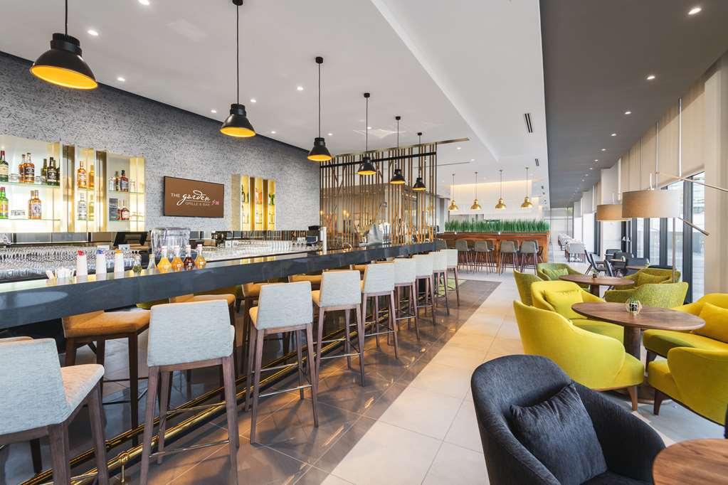Hilton Garden Inn ウィントフーク レストラン 写真